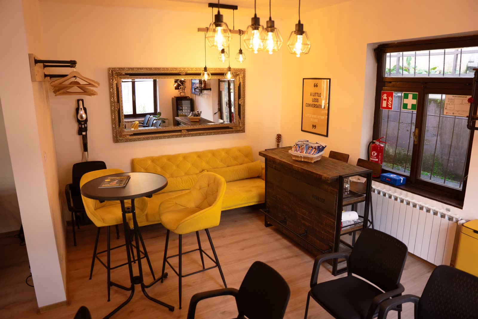 KlubHaus9 lounge kutak za pauzu i razgovor